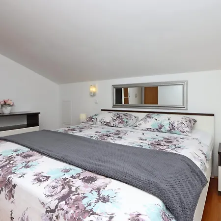 Seaside Apartments With A Swimming Pool Pag - 6412 Pag Town Room photo