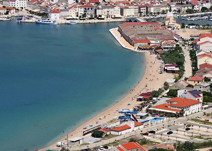 Seaside Apartments With A Swimming Pool Pag - 6412