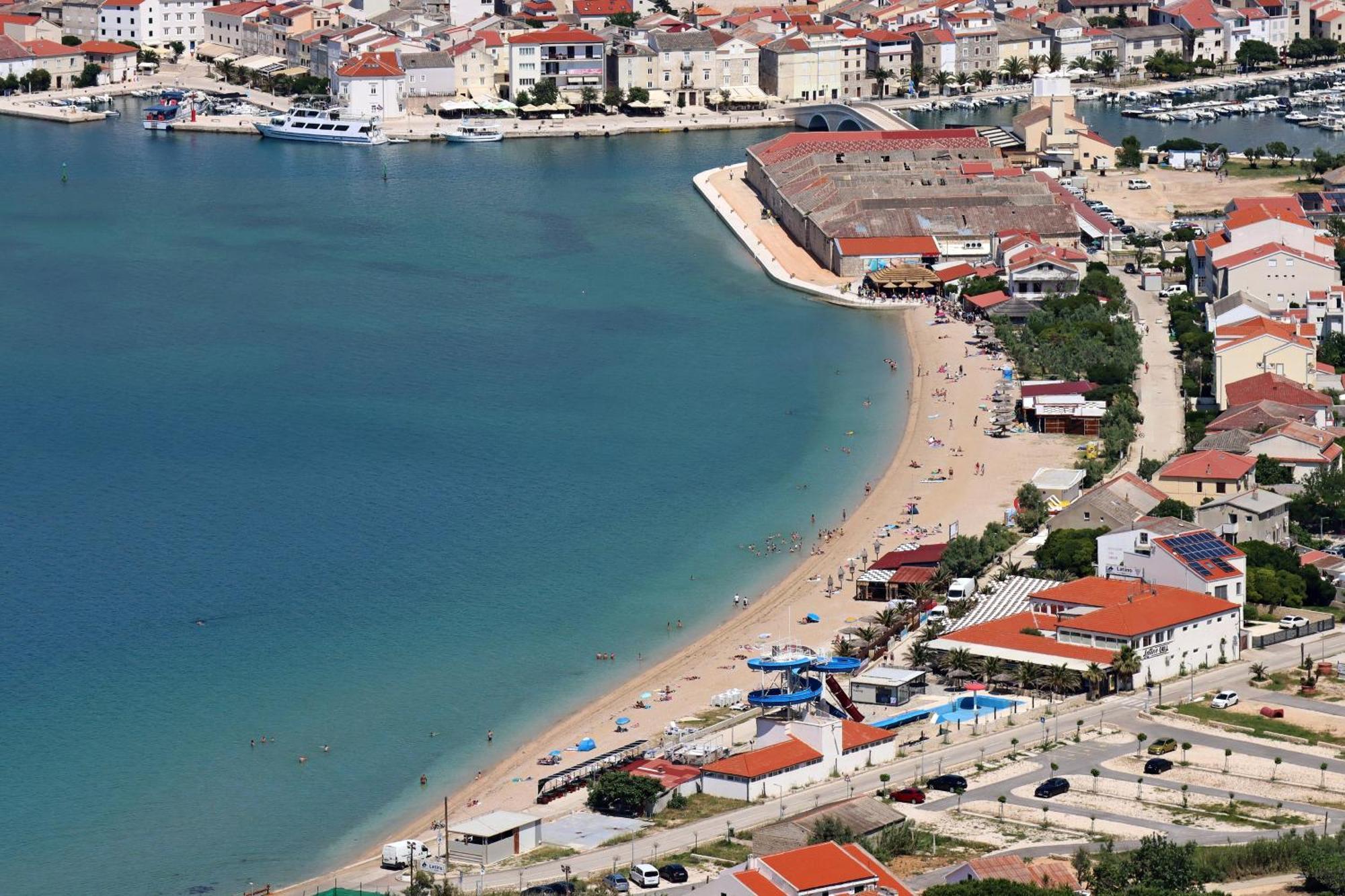 Seaside With A Swimming Pool Pag - 6412
